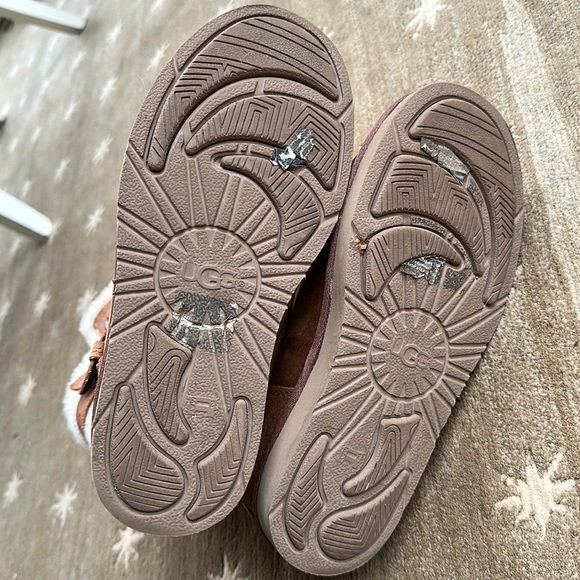 Uggs! - Picture 5 of 6